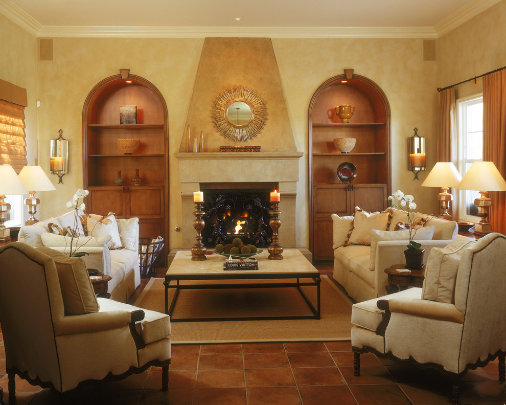 Design ideas for a traditional living room in Albuquerque.