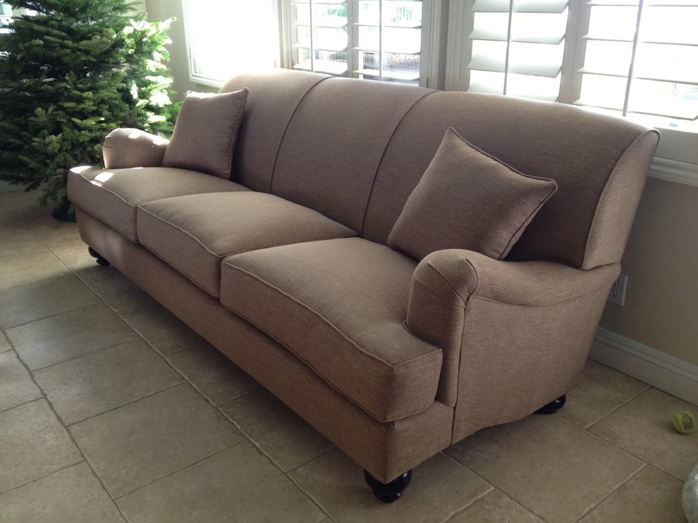 CASSIE STYLE TRADITIONAL ENGLISH ROLL ARM CUSTOM SECTIONAL SOFA Traditional Living Room