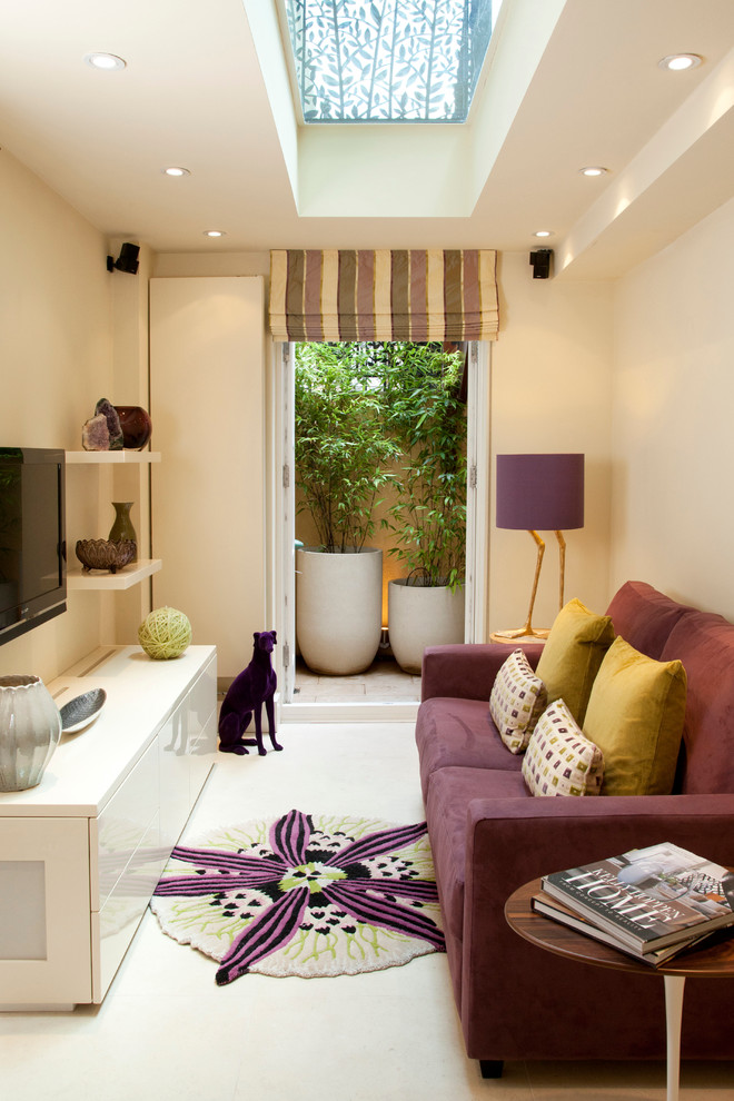 Living room - transitional living room idea in London
