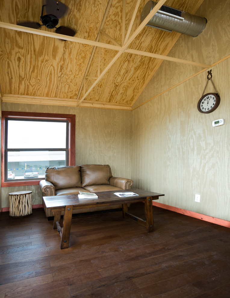 На фото: парадная, открытая гостиная комната среднего размера в стиле кантри с бежевыми стенами, темным паркетным полом и коричневым полом без камина, телевизора