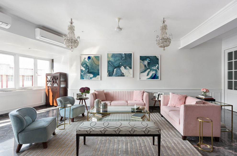 Example of a trendy living room design in Mumbai