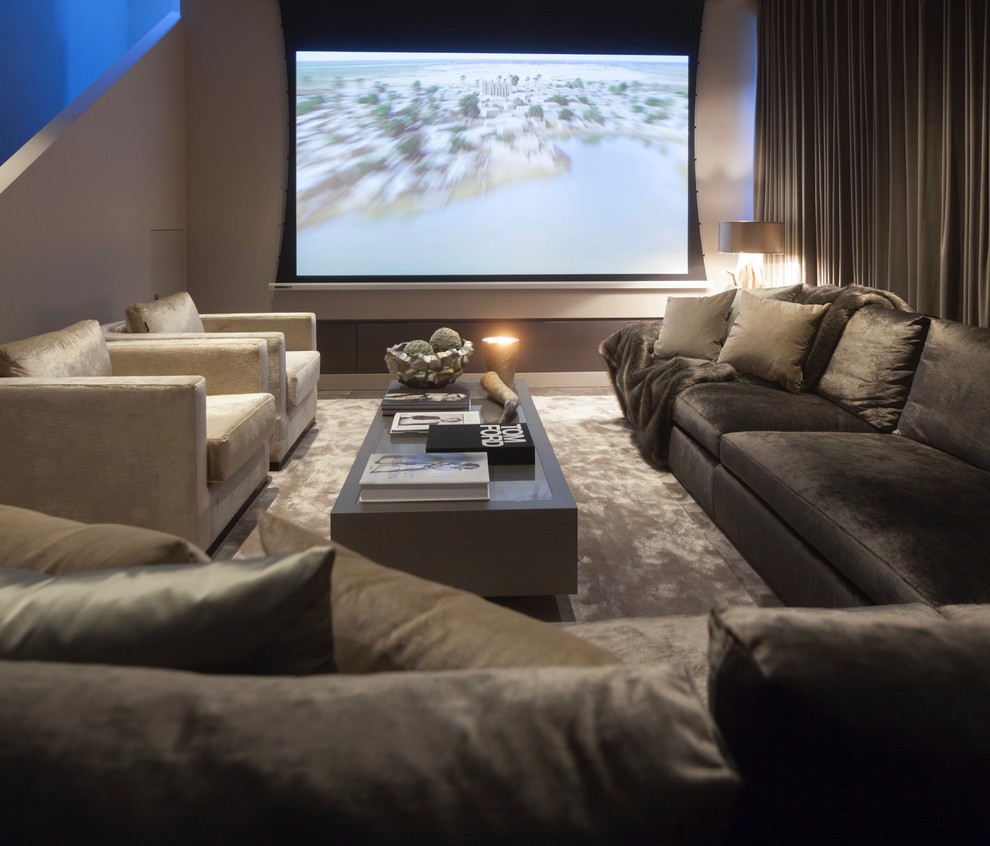 Cette photo montre un grand salon tendance ouvert avec un mur gris, un sol en carrelage de céramique et un téléviseur encastré.