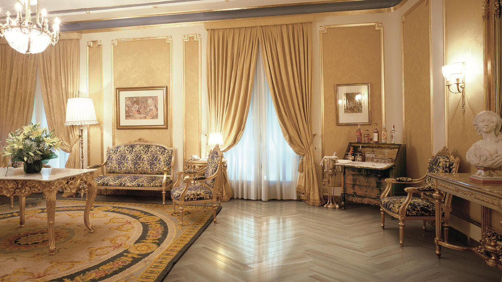 Diseño de salón tradicional con suelo de baldosas de porcelana