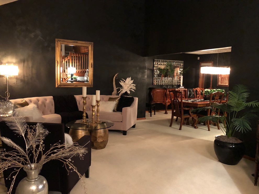 Diseño de salón para visitas abierto tradicional renovado de tamaño medio sin chimenea y televisor con paredes negras, moqueta y suelo beige