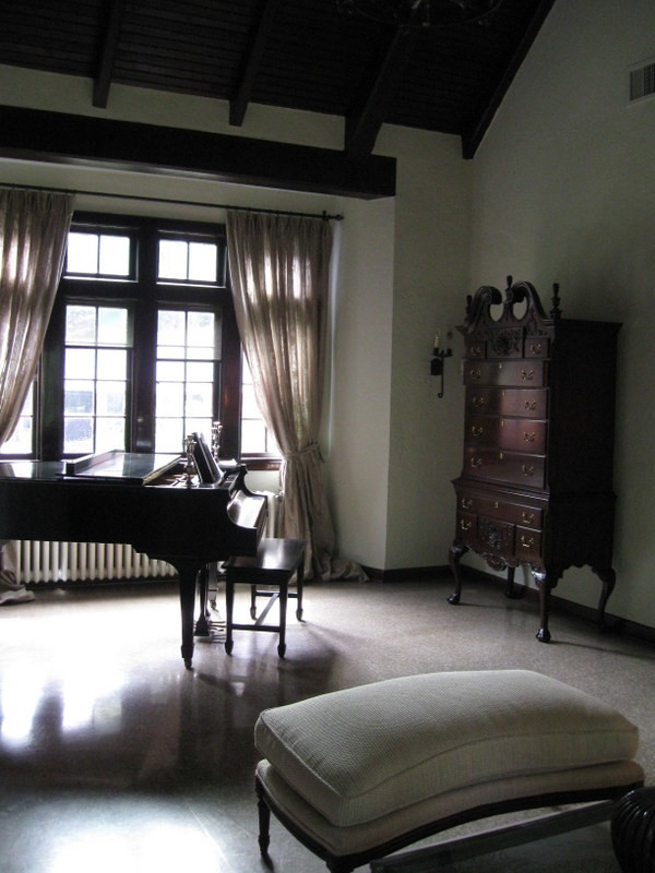 Immagine di un soggiorno tradizionale
