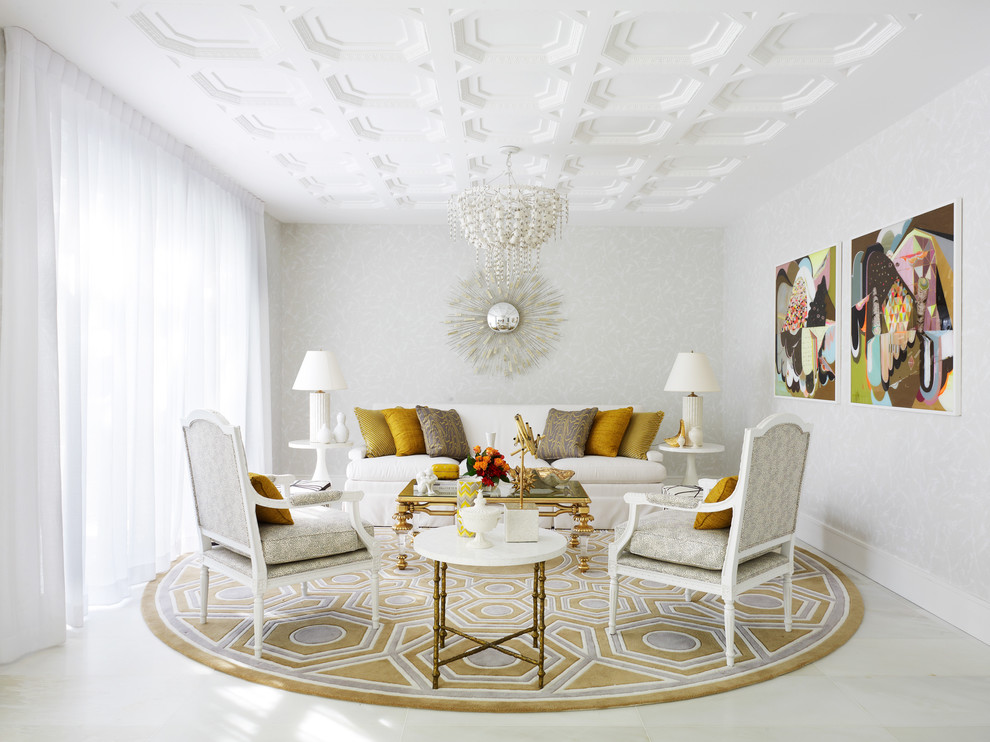 Imagen de salón para visitas cerrado minimalista grande sin televisor con suelo de mármol y paredes grises