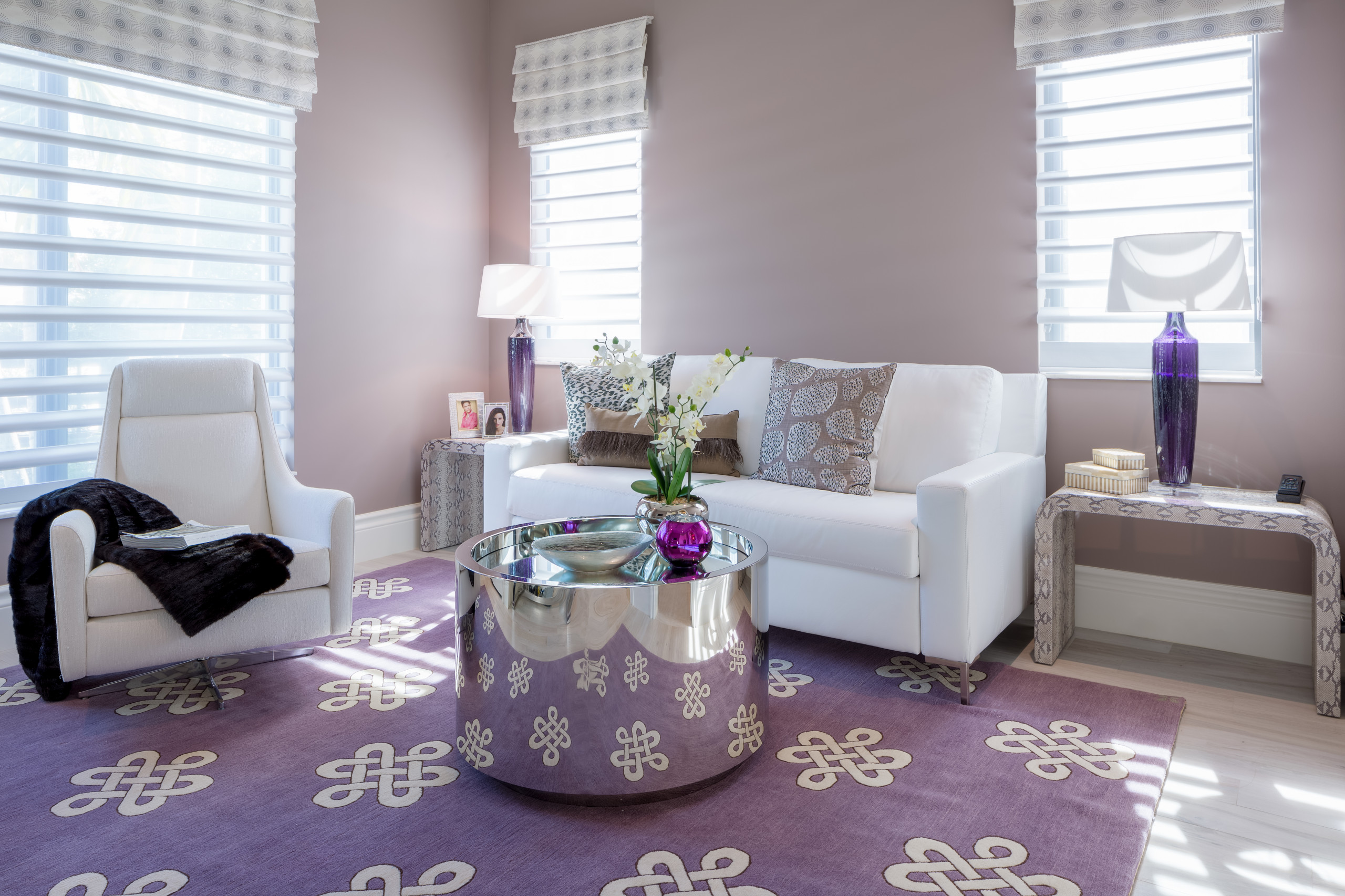 グレーのリビング ピンクの壁 のインテリア実例画像 21年9月 Houzz ハウズ