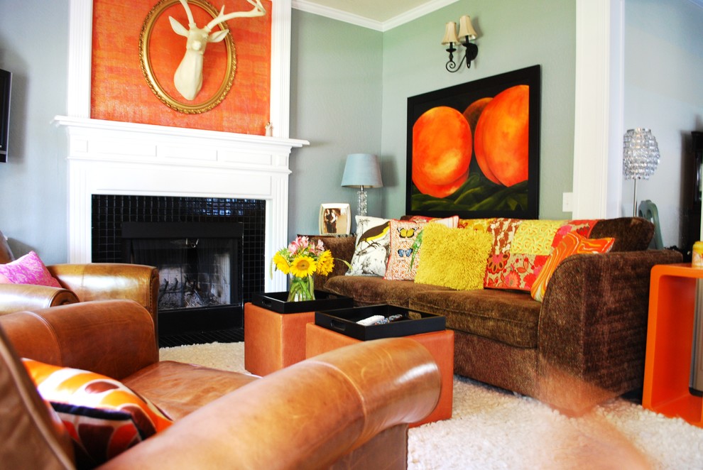 Example of an eclectic living room design in Boise