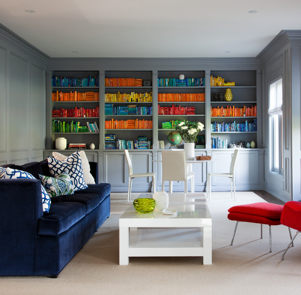 Trendy living room library photo in Toronto