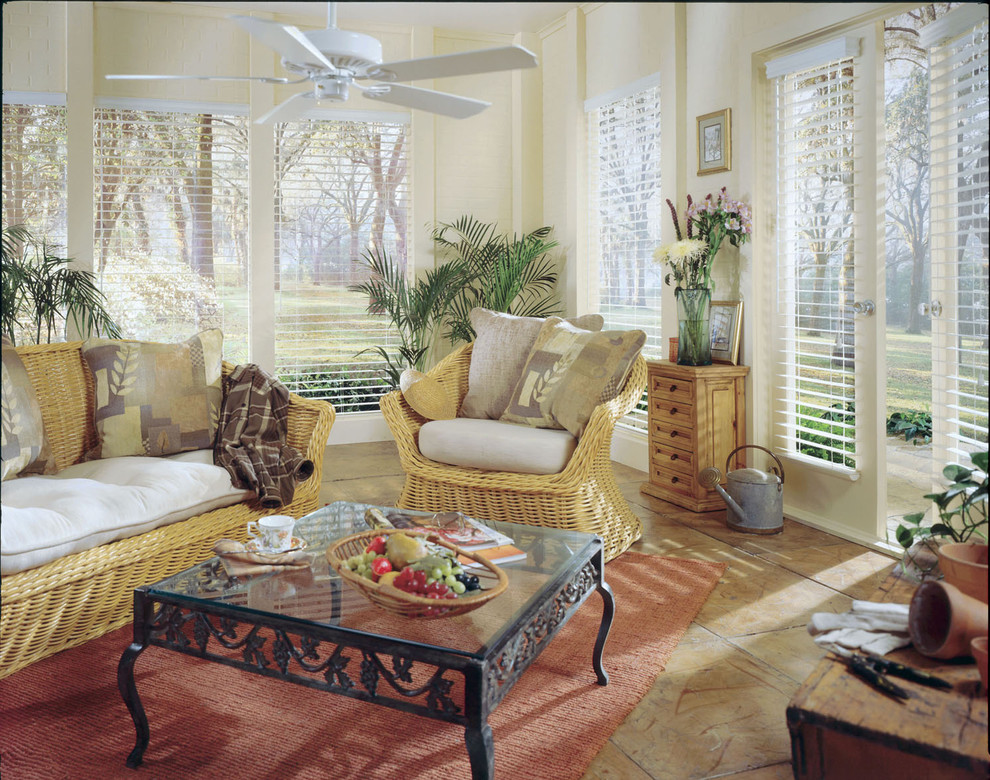 Example of an island style living room design in Nashville