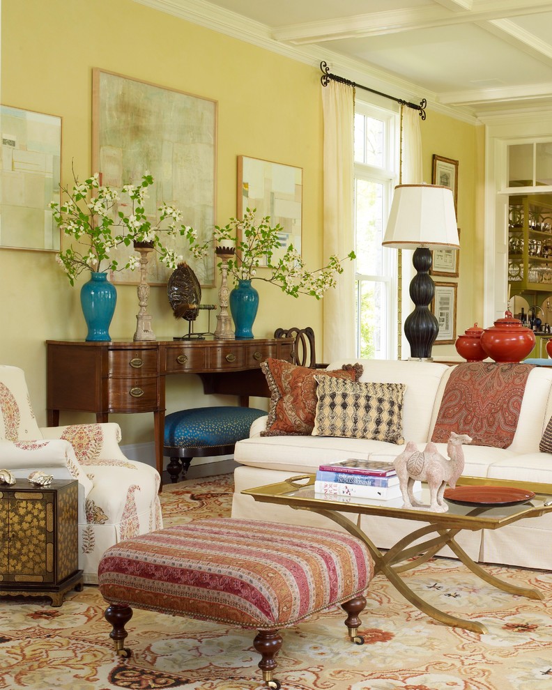 Свежая идея для дизайна: гостиная комната:: освещение в викторианском стиле - отличное фото интерьера