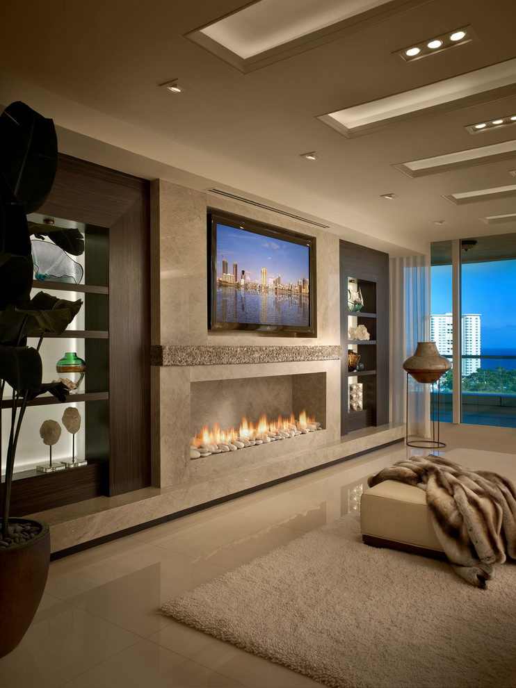 Photo of a contemporary living room in Miami with feature lighting.