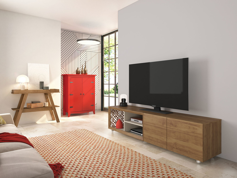 Идея дизайна: двухуровневая гостиная комната среднего размера в стиле кантри с серыми стенами, полом из керамогранита и отдельно стоящим телевизором