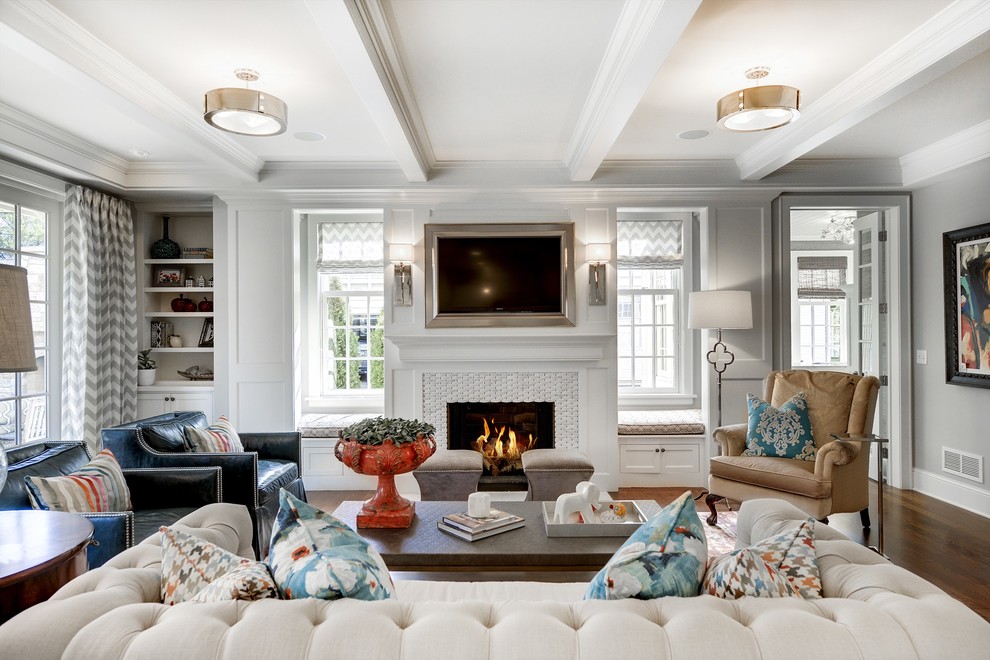 Inspiration for a transitional living room remodel in Minneapolis