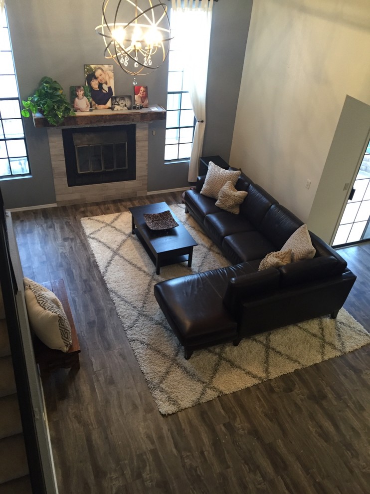 Eclectic living room photo in Phoenix