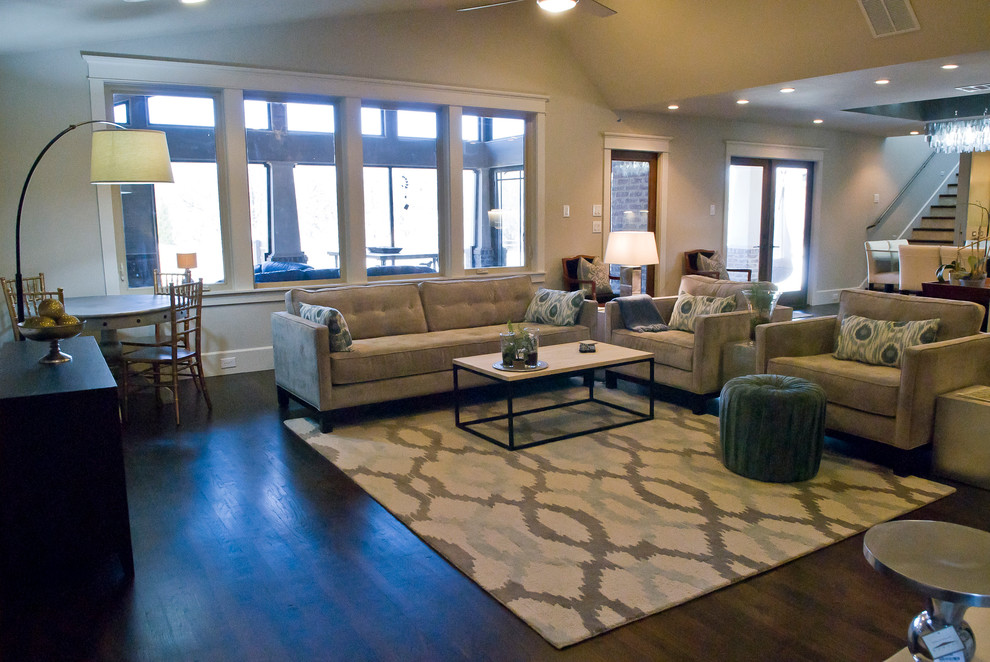 Minimalist living room photo in Dallas
