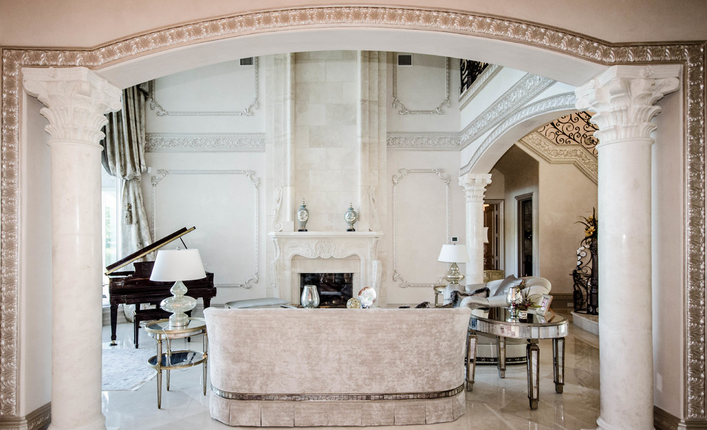Immagine di un grande soggiorno minimal aperto con sala formale e pavimento in marmo