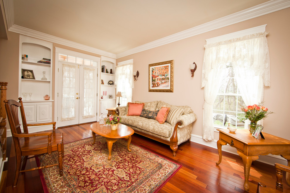 Custom house Victorian Living Room Philadelphia by Neerland