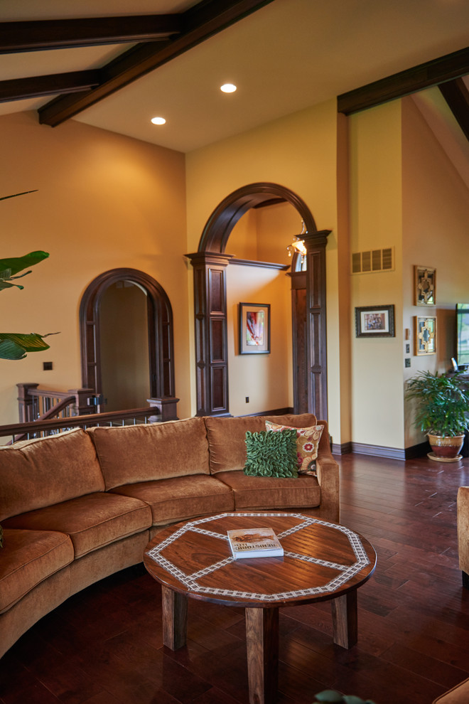 Tuscan living room photo in Other