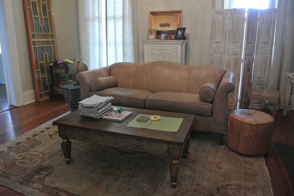 Example of a trendy living room design in New Orleans