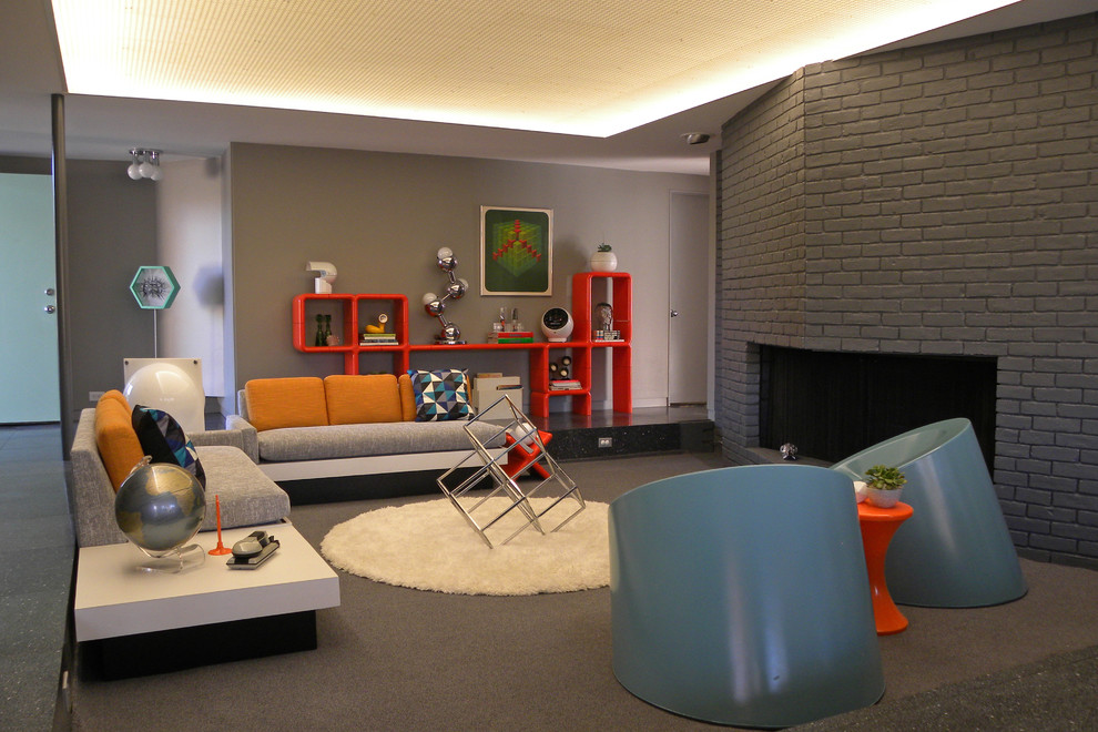 Example of a 1950s living room design in Dallas