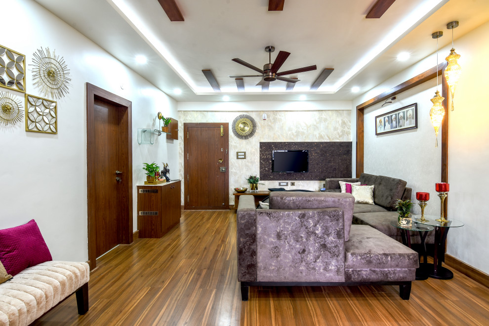 Eklektisches Wohnzimmer in Bangalore