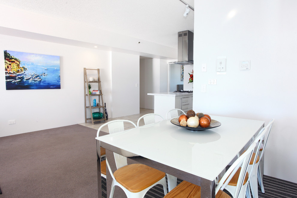 Deepwater Apartment HIA Award Winner Beach Style Living Room