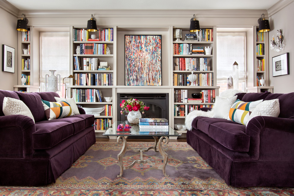 デンバーにある高級な中くらいなトランジショナルスタイルのおしゃれな独立型リビング (ライブラリー、グレーの壁、無垢フローリング、標準型暖炉、木材の暖炉まわり、テレビなし、紫の床) の写真