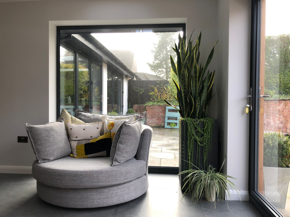 Derby Road, Wingerworth Modern Living Room Other by Brightman