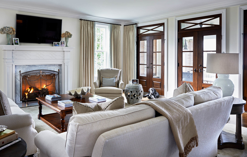 This is an example of a traditional living room in Charlotte.