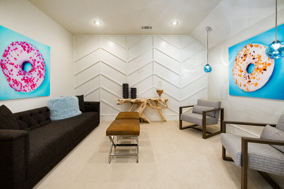 Idee per un soggiorno minimal chiuso con sala formale, pareti bianche, moquette e pavimento beige