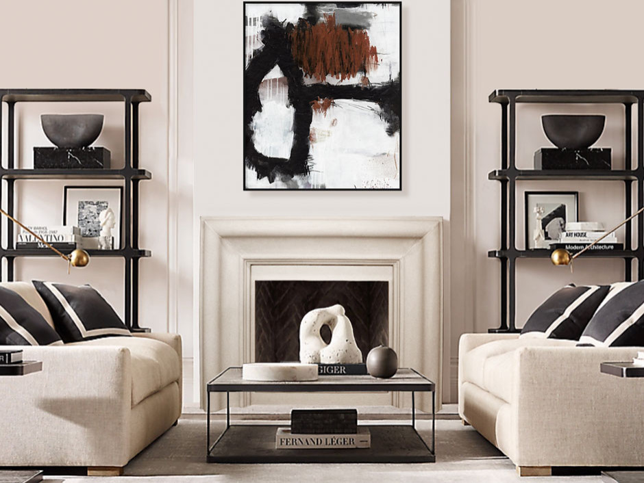Aménagement d'un salon contemporain avec un mur blanc, parquet clair, un manteau de cheminée en pierre et un sol marron.