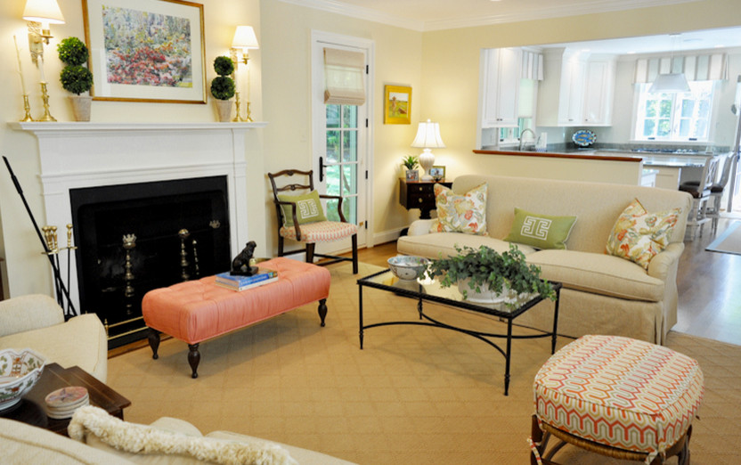 Living room - traditional living room idea in Baltimore