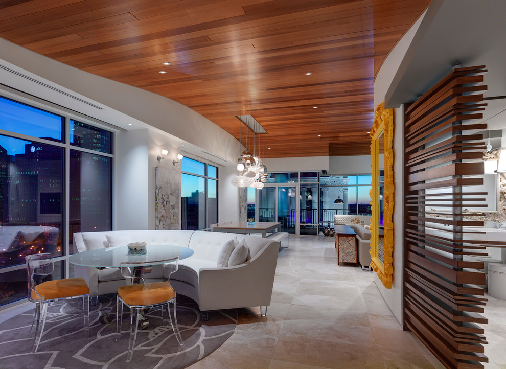 Свежая идея для дизайна: открытая гостиная комната среднего размера в современном стиле с белыми стенами и полом из травертина - отличное фото интерьера