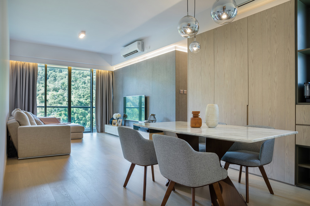 This is an example of a contemporary living room in Hong Kong.