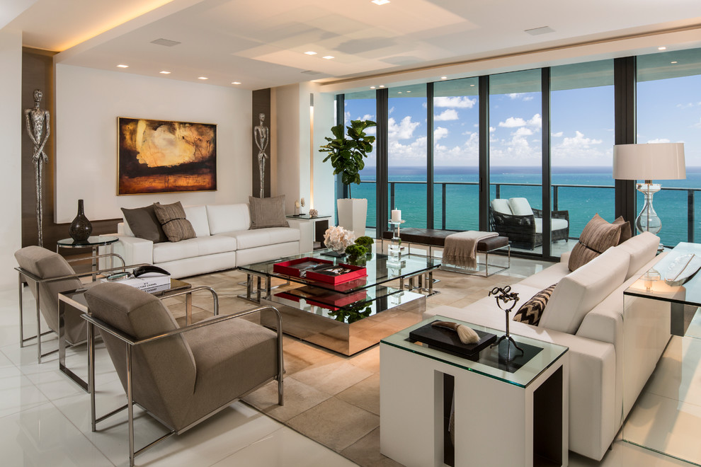 Inspiration for a modern living room remodel in Miami