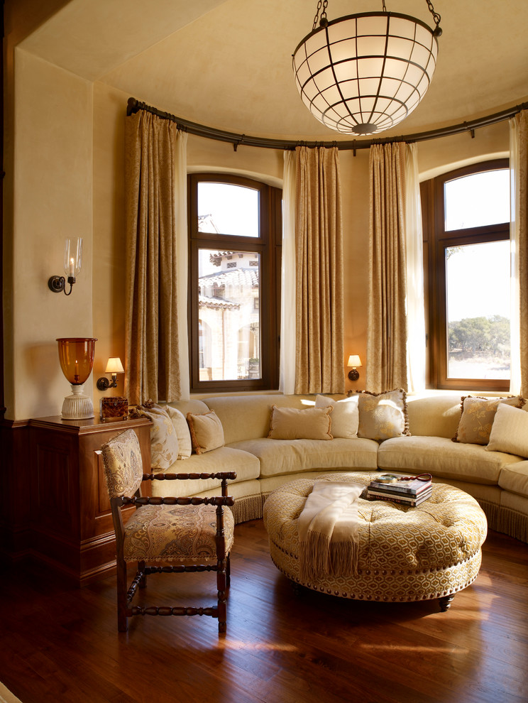 Elegant living room photo in San Francisco