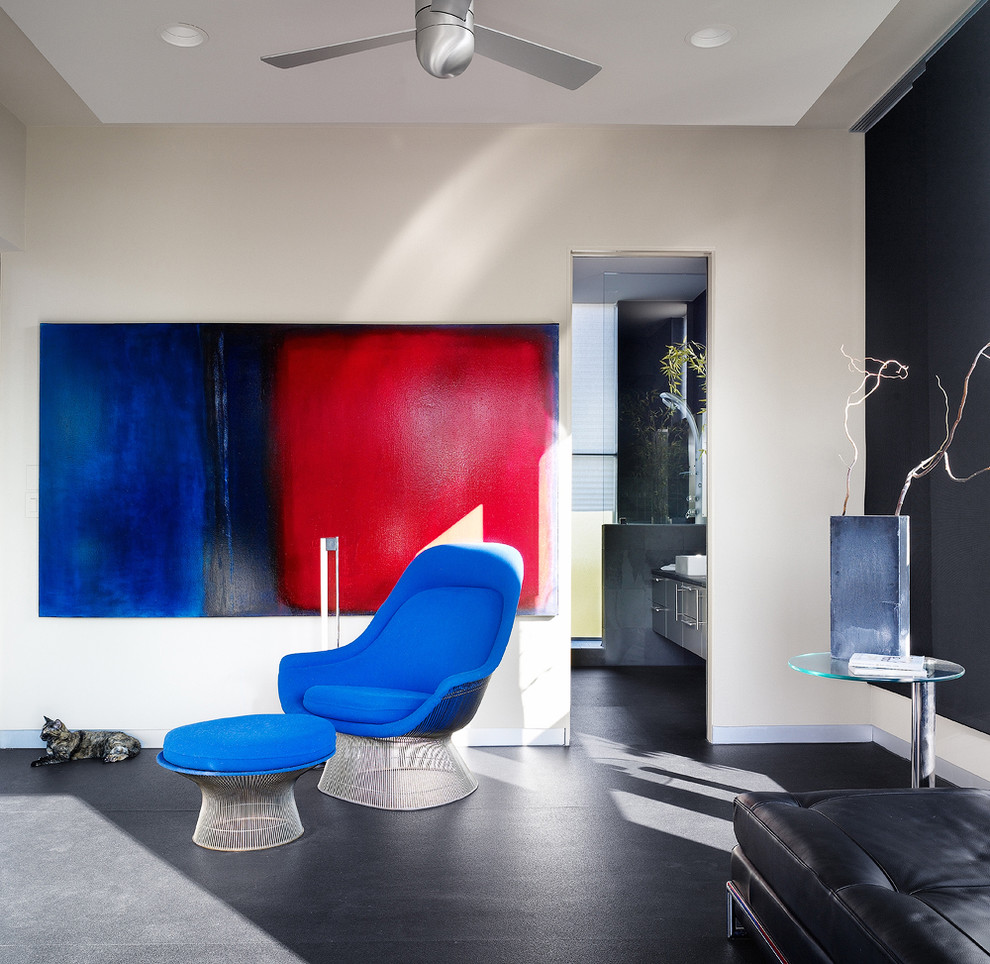 Свежая идея для дизайна: гостиная комната в стиле модернизм с бетонным полом и акцентной стеной - отличное фото интерьера
