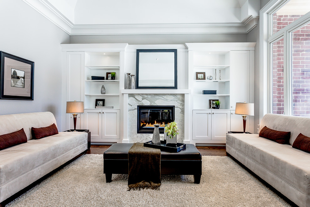 Transitional living room photo in Toronto