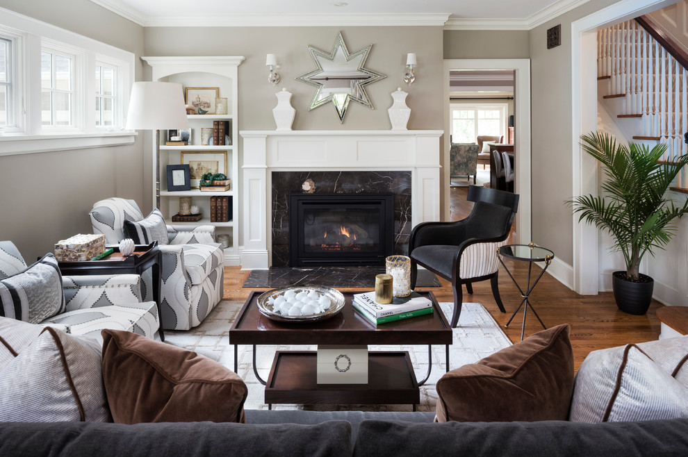 Inspiration for a classic living room in Minneapolis.
