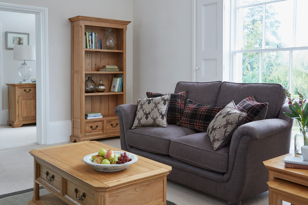 Cottage living room photo in Wiltshire