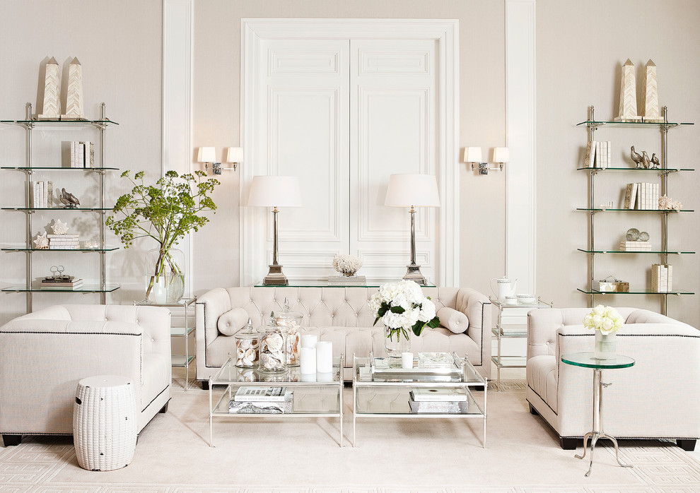 Imagen de salón para visitas clásico renovado con paredes beige