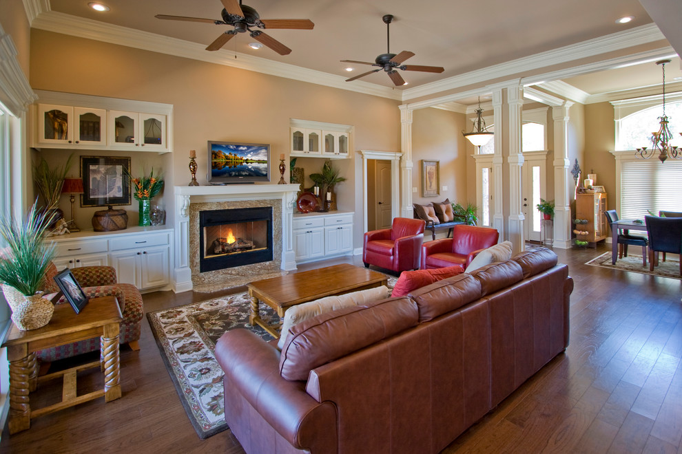 Living room - transitional living room idea in Little Rock