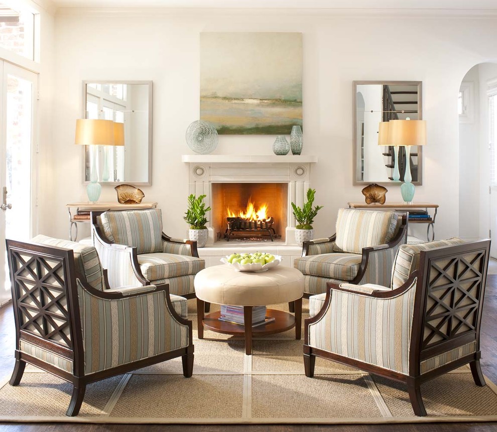 Transitional living room photo in Dallas