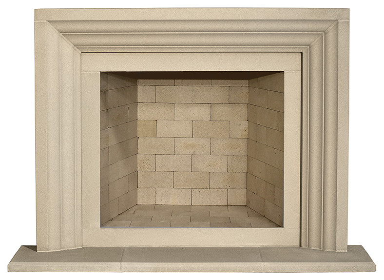 Modelo de salón abierto clásico renovado de tamaño medio sin televisor con todas las chimeneas y marco de chimenea de hormigón