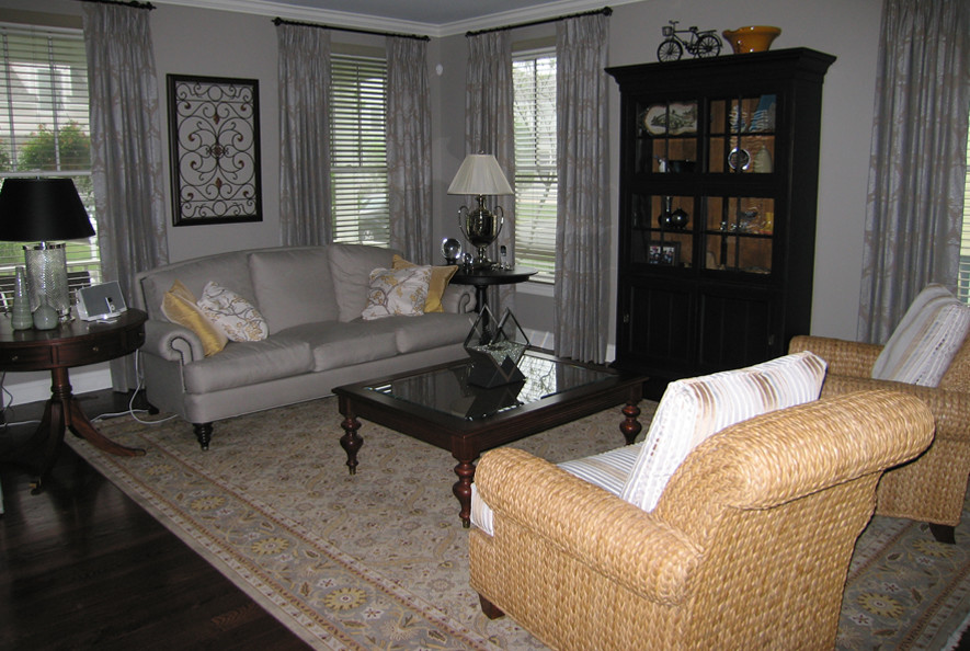 ETHAN ALLEN Traditional Living Room New York by Donna Classi
