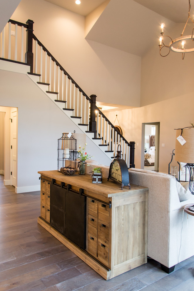 Fall 2016 Brown County Showcase of Homes Beachmont Farmhouse Living Room Milwaukee by