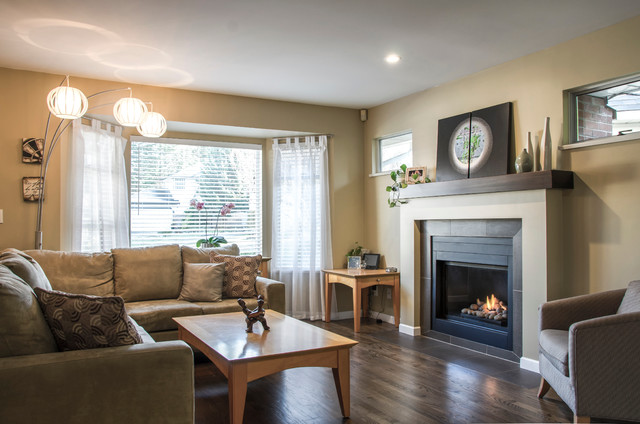 Sitting room with bay window deals