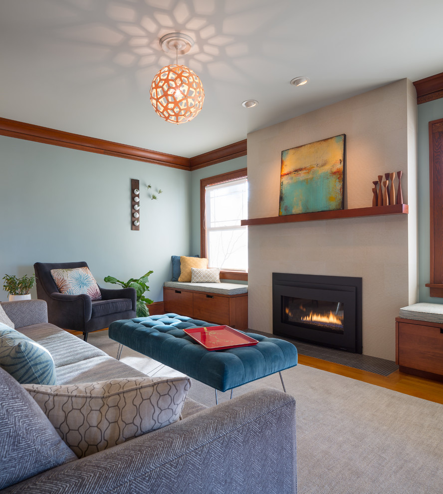 Modernes Wohnzimmer mit blauer Wandfarbe in Portland