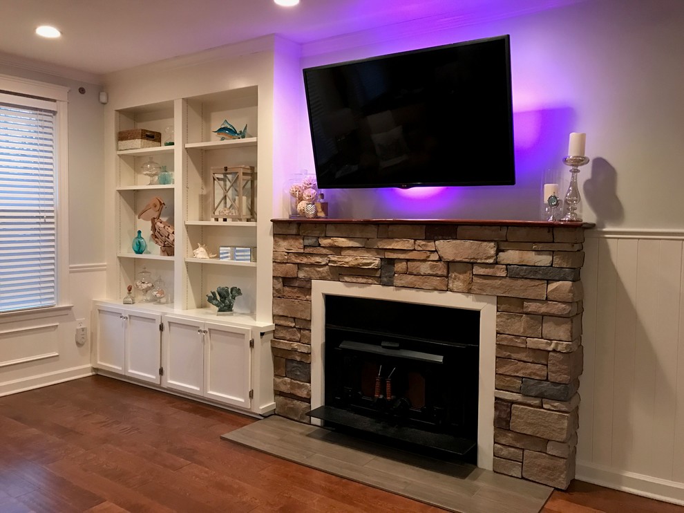 Fireplace & Custom BuiltIn Traditional Living Room